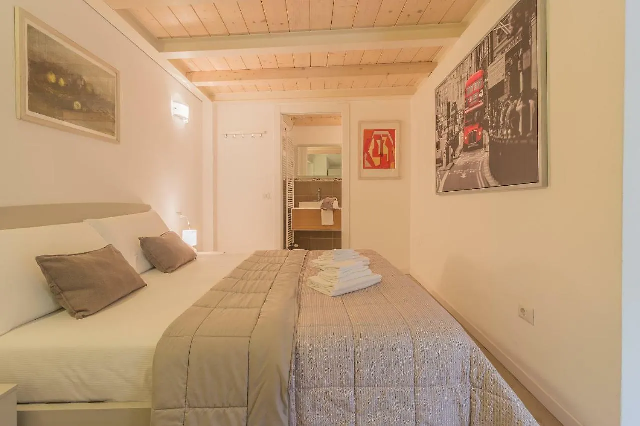 The Sweet Square Flat Apartment Varenna