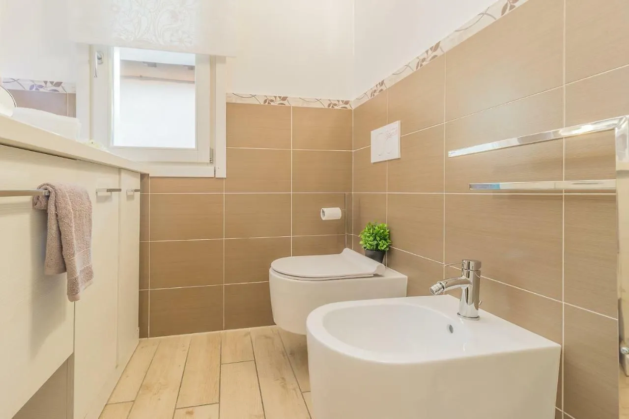 The Sweet Square Flat Apartment Varenna
